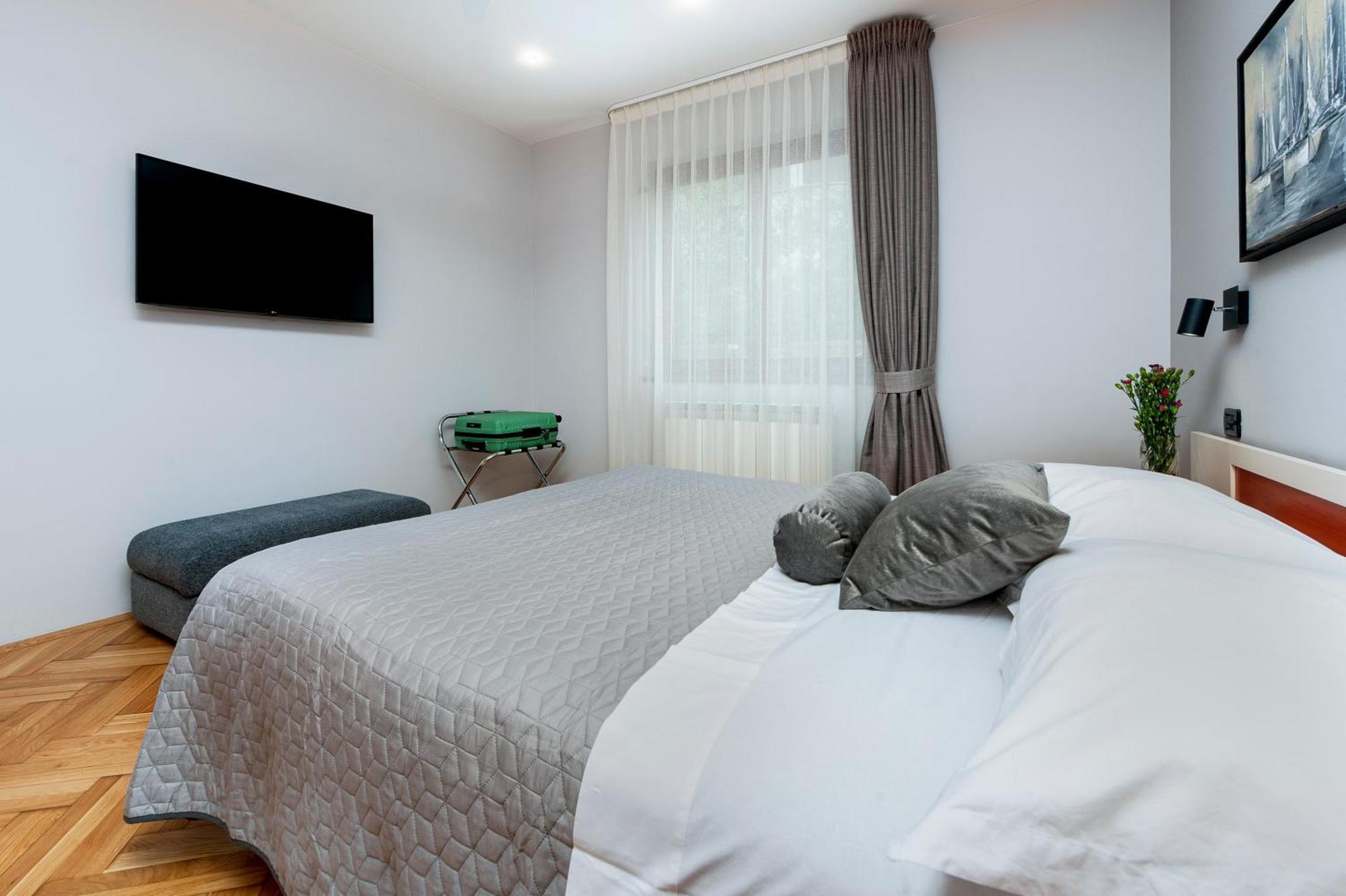 Villa Nina B&B Rovinj Exterior foto