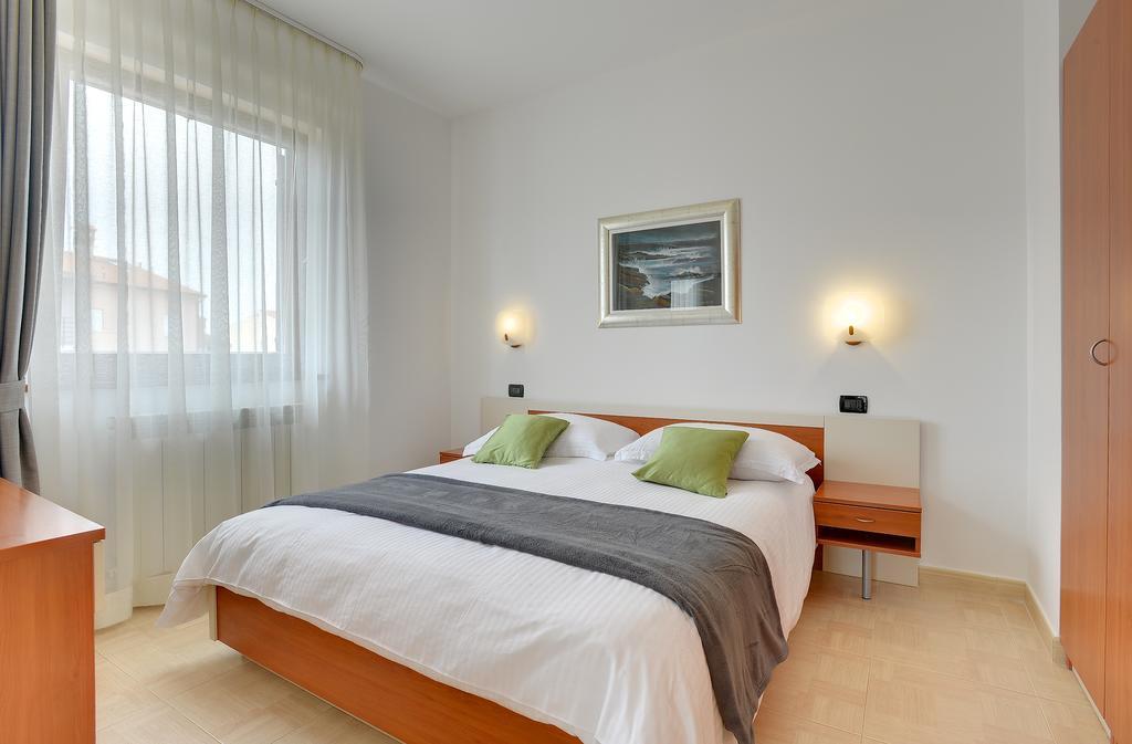 Villa Nina B&B Rovinj Exterior foto